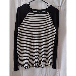 Long Sleeve Soft Black & White Top, Small Banana Republic